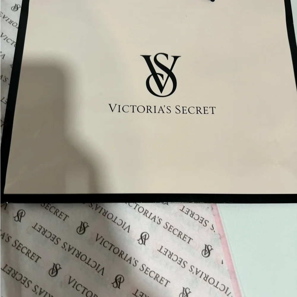 VICTORIAS SECRET gift bag with stamped tissue papper
